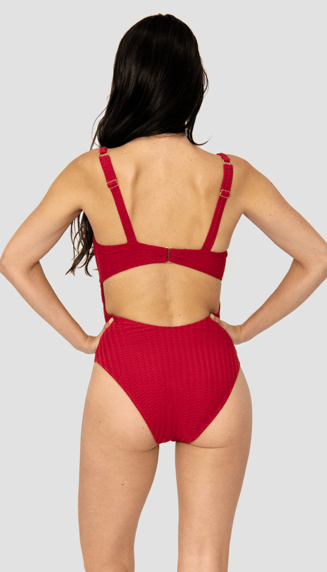 Traje de Baño Completo Rojo Aurora - Bari, los mejores trajes de baño y Bikinis. Diseño y tecnología juntos.
