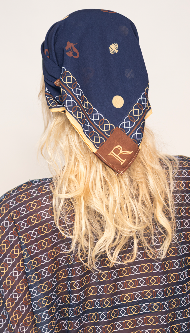 Mascada Estampada Nautical Knots, Colección Alma Frutal