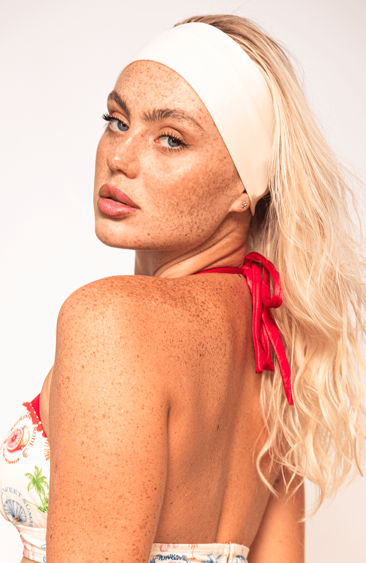 Bandana Crema, Colección Alma Frutal - Bari, los mejores trajes de baño y Bikinis. Diseño y tecnología juntos.