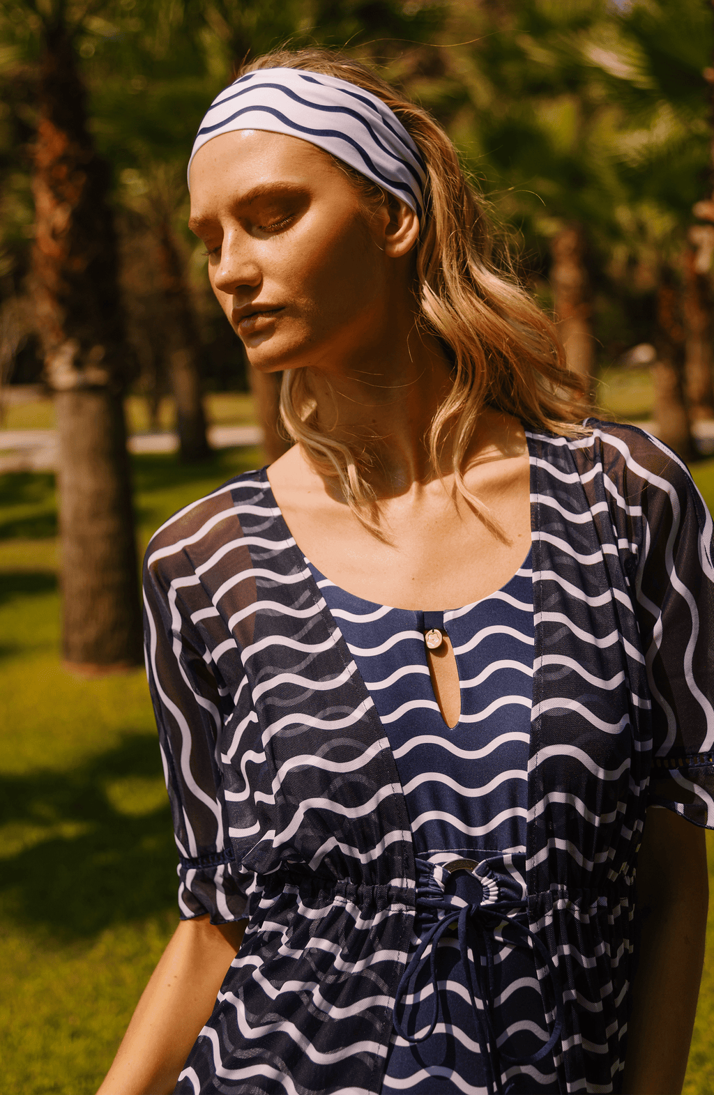 Bandana OLas Blanca, Colección ODISEA - Bari, los mejores trajes de baño y Bikinis. Diseño y tecnología juntos.