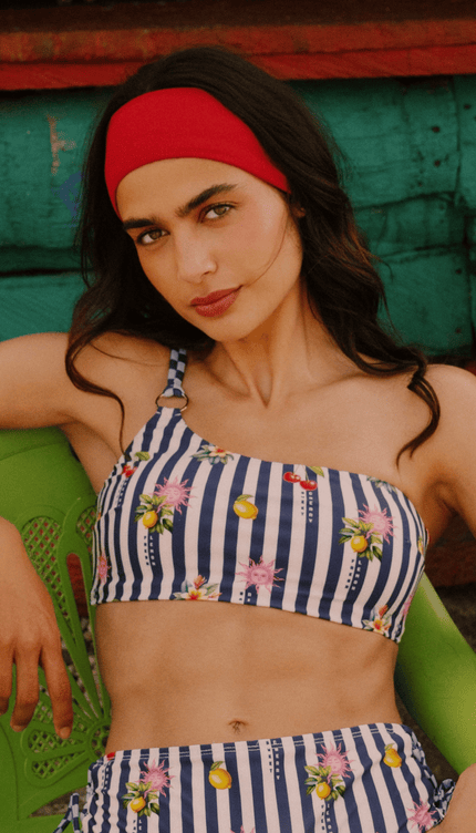 Bandana Roja, Colección Alma Frutal - Bari, los mejores trajes de baño y Bikinis. Diseño y tecnología juntos.