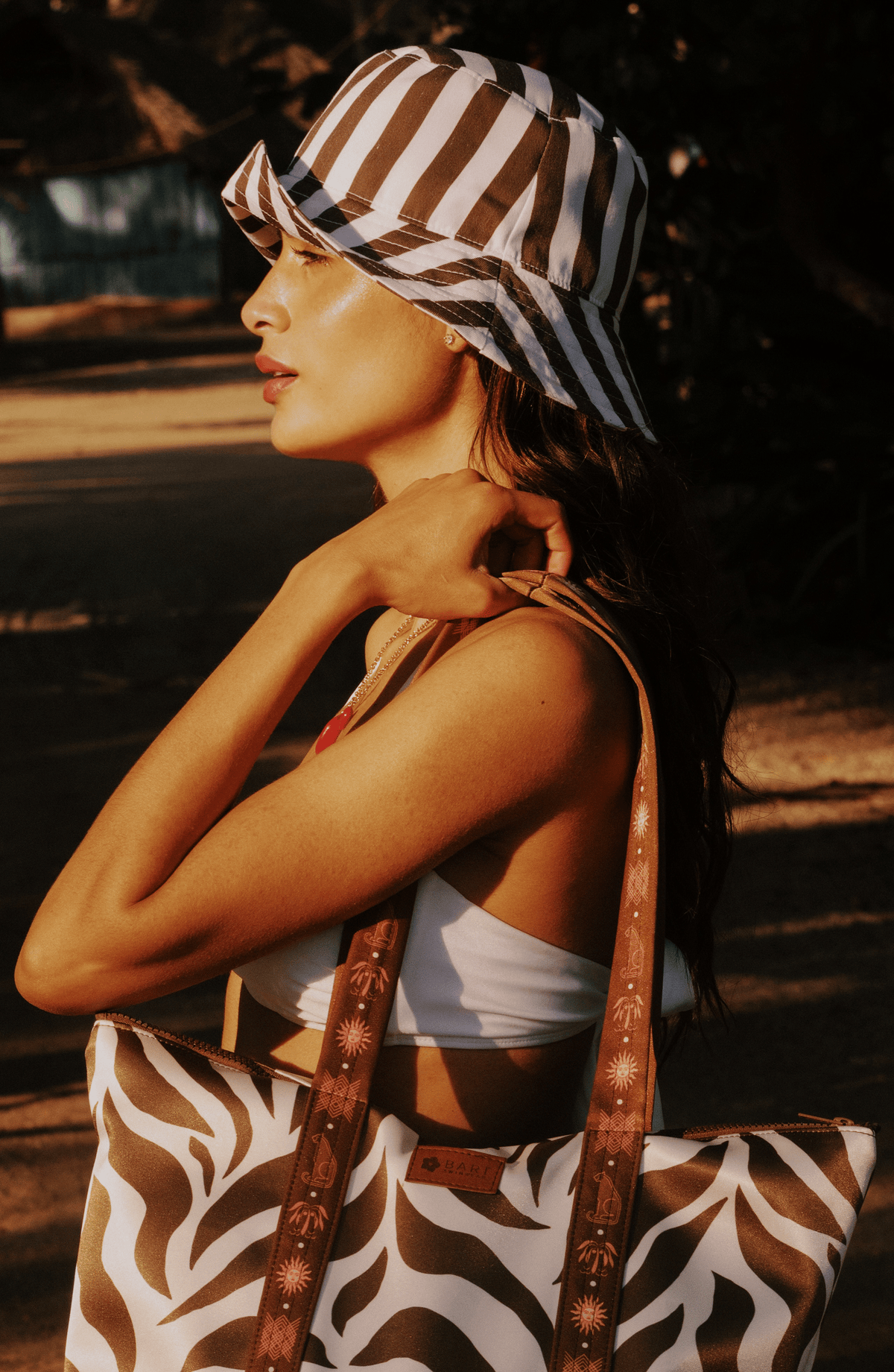 Bucket Hat , Colección ODISEA - Bari, los mejores trajes de baño y Bikinis. Diseño y tecnología juntos.
