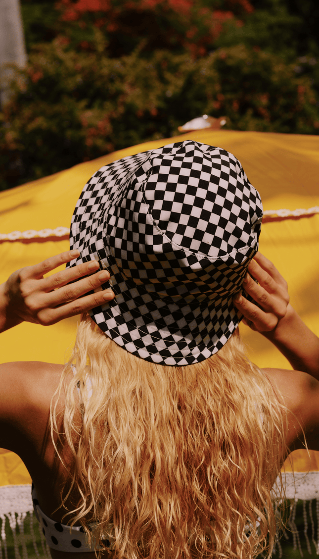 Bucket Hat Cuadros, Colección Limoncello - Bari, los mejores trajes de baño y Bikinis. Diseño y tecnología juntos.