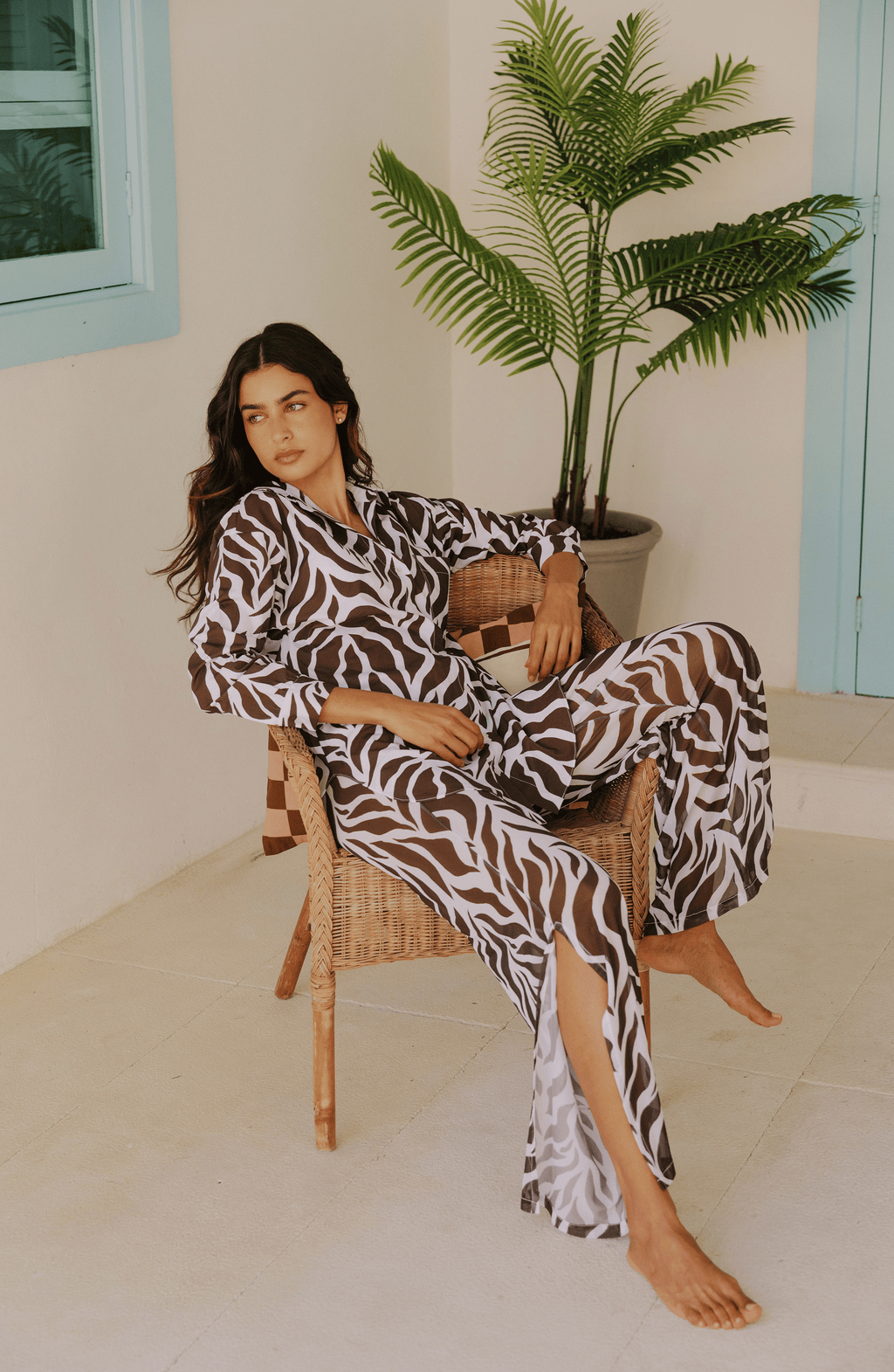 Camisa Manga Larga Animal Print, Colección ODISEA - Bari, los mejores trajes de baño y Bikinis. Diseño y tecnología juntos.