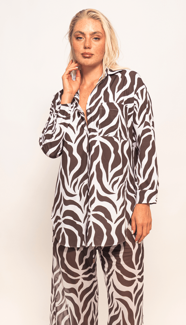 Camisa Manga Larga Animal Print, Colección ODISEA - Bari, los mejores trajes de baño y Bikinis. Diseño y tecnología juntos.