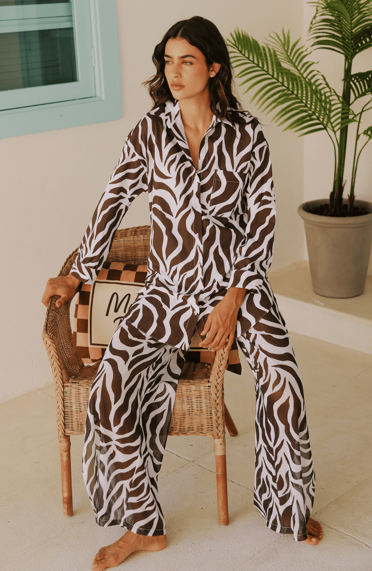 Camisa Manga Larga Animal Print, Colección ODISEA - Bari, los mejores trajes de baño y Bikinis. Diseño y tecnología juntos.
