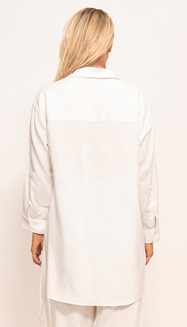 Camisa Manga Larga Blanca Lino, Colección ODISEA - Bari, los mejores trajes de baño y Bikinis. Diseño y tecnología juntos.