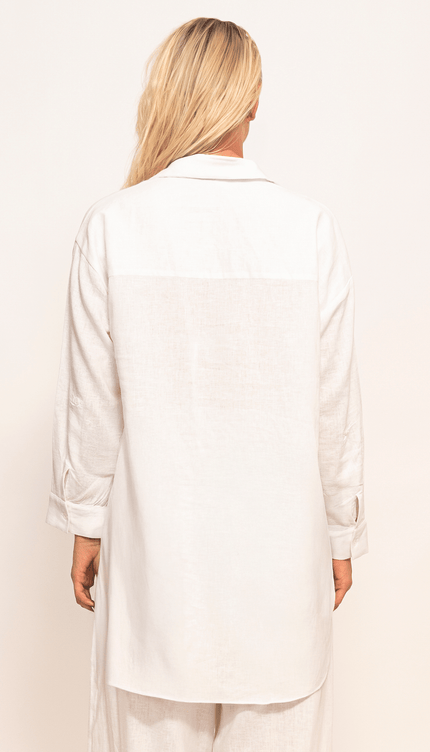 Camisa Manga Larga Blanca Lino, Colección ODISEA - Bari, los mejores trajes de baño y Bikinis. Diseño y tecnología juntos.