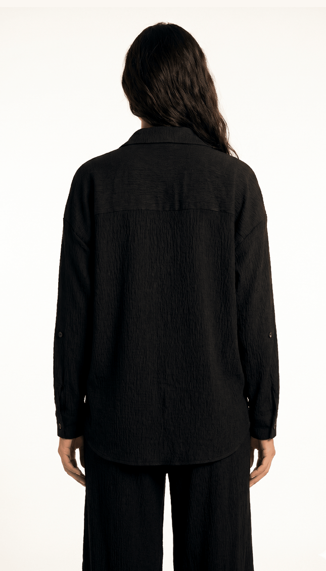 Camisa Manga Larga Negra, QD30200NGO Colección ODISEA - Bari, los mejores trajes de baño y Bikinis. Diseño y tecnología juntos.