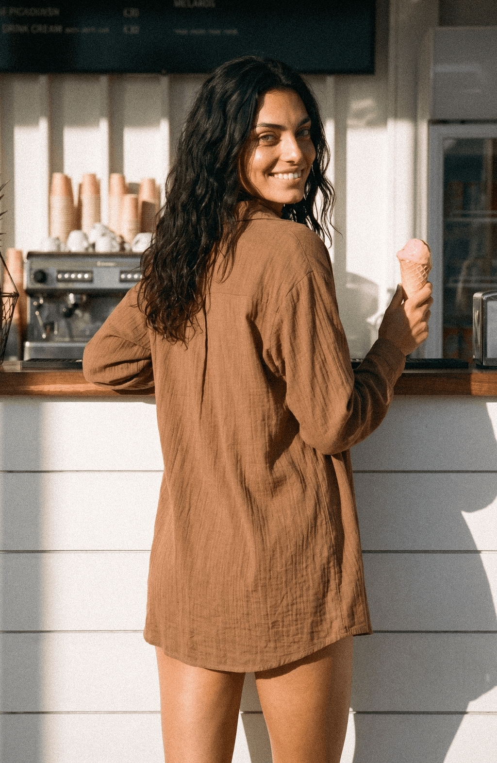 Camisa Manga Larga Safari , Colección ODISEA - Bari, los mejores trajes de baño y Bikinis. Diseño y tecnología juntos.