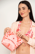 Cosmetiquera con Estampado Rosa, Colección Selva Bari Swimwear - Bari, los mejores trajes de baño y Bikinis. Diseño y tecnología juntos.