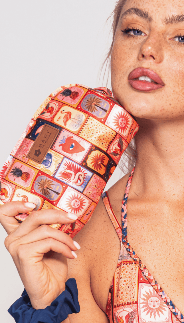 Cosmetiquera Tarot, Colección Alma Frutal - Bari, los mejores trajes de baño y Bikinis. Diseño y tecnología juntos.