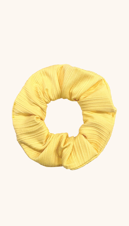 Dona Amarilla, Colección Alquimia - Bari, los mejores trajes de baño y Bikinis. Diseño y tecnología juntos.