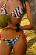 Dona , Colección Alma Frutal - Bari, los mejores trajes de baño y Bikinis. Diseño y tecnología juntos.