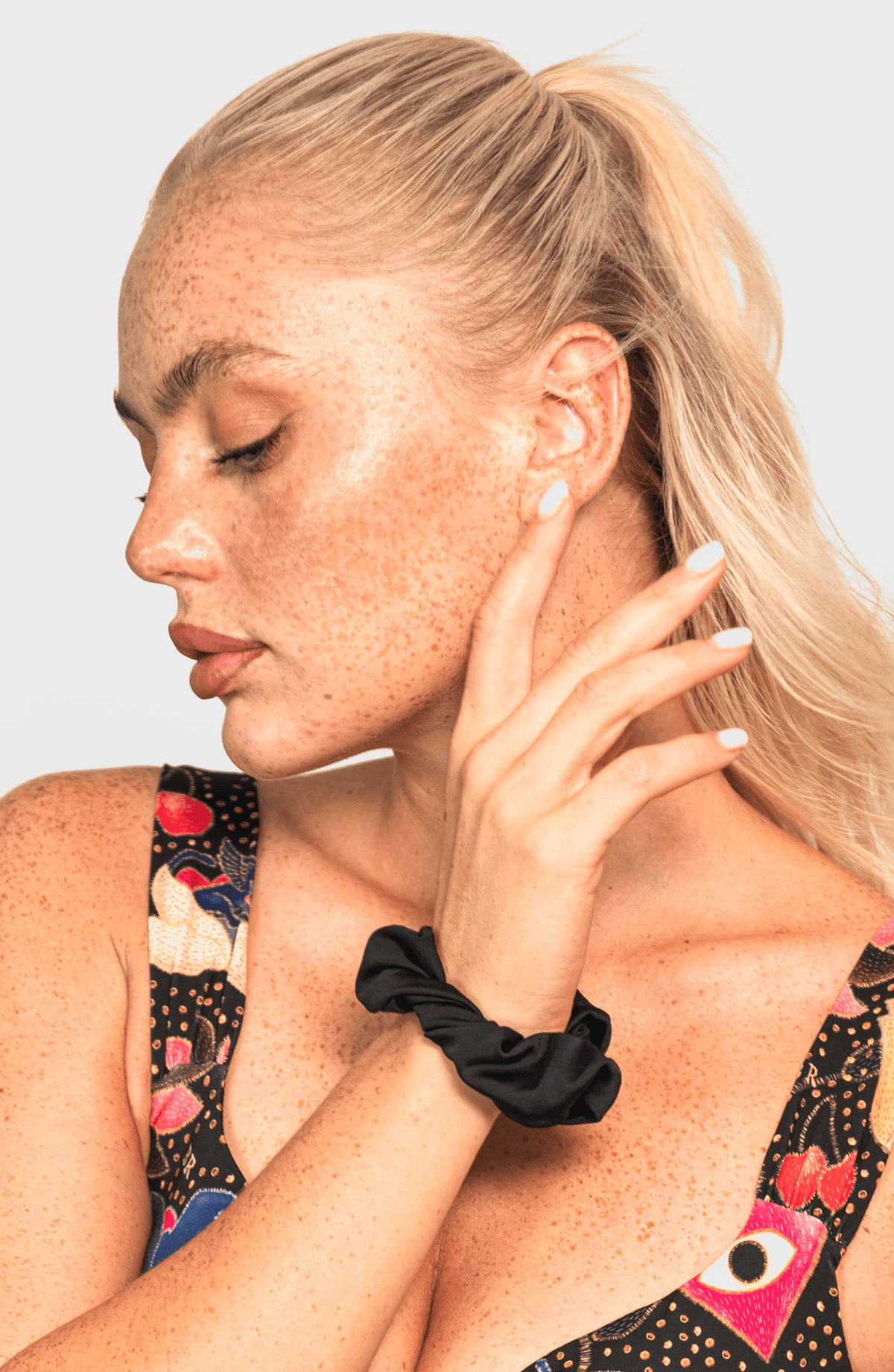 Dona Midnight, Colección Alma Frutal - Bari, los mejores trajes de baño y Bikinis. Diseño y tecnología juntos.
