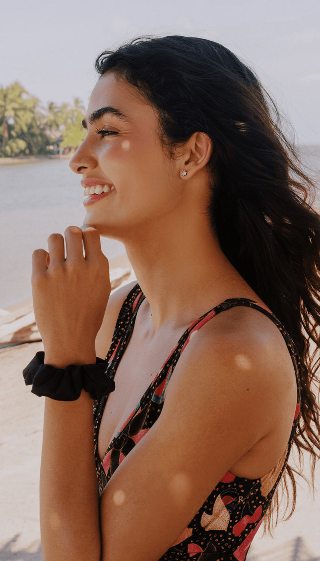 Dona Midnight, Colección Alma Frutal - Bari, los mejores trajes de baño y Bikinis. Diseño y tecnología juntos.