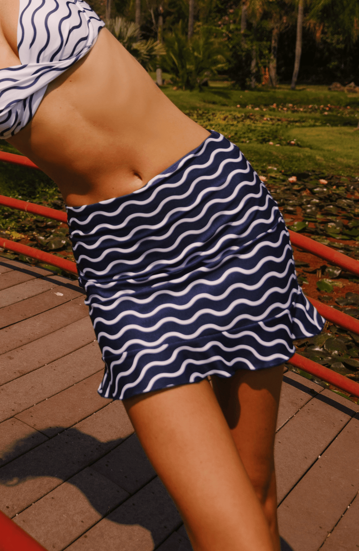 Falda con Panty OLas , Colección ODISEA - Bari, los mejores trajes de baño y Bikinis. Diseño y tecnología juntos.