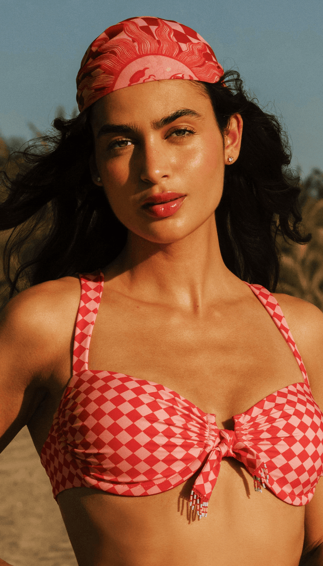 Mascada Estampada Cuadros, Colección Alma Frutal - Bari, los mejores trajes de baño y Bikinis. Diseño y tecnología juntos.