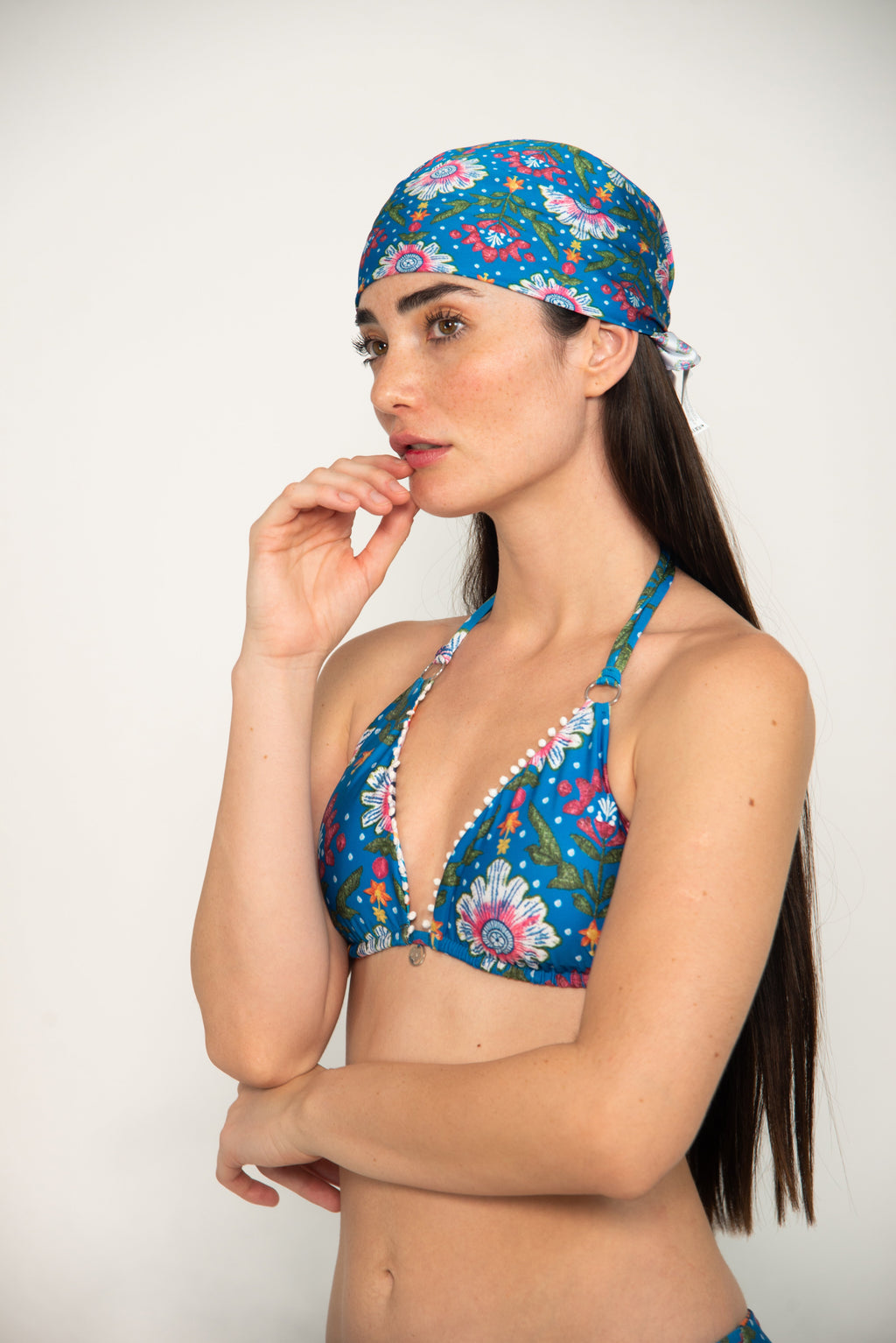 Mascada Estampada Floral, Colección Pacifico de Bari Swimwear - Bari, los mejores trajes de baño y Bikinis. Diseño y tecnología juntos.
