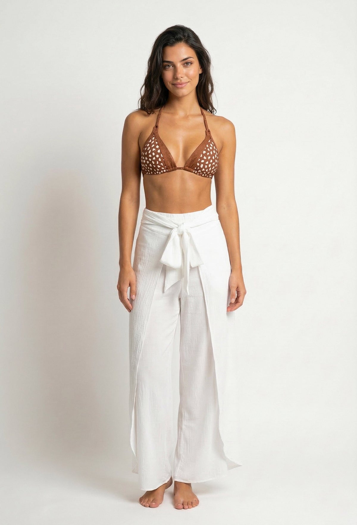 Pantalón Blanco, Colección ODISEA - Bari, los mejores trajes de baño y Bikinis. Diseño y tecnología juntos.