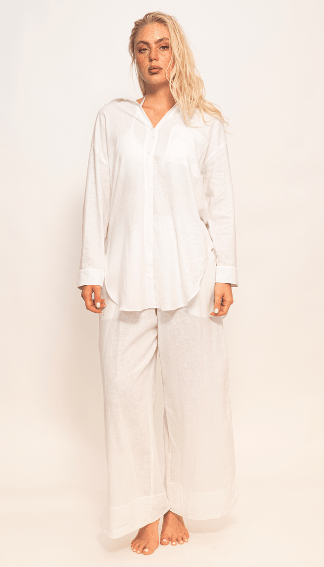 Pantalón Blanco Lino, Colección ODISEA - Bari, los mejores trajes de baño y Bikinis. Diseño y tecnología juntos.