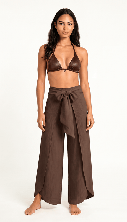 Pantalón Café, Colección Alquimia - Bari, los mejores trajes de baño y Bikinis. Diseño y tecnología juntos.