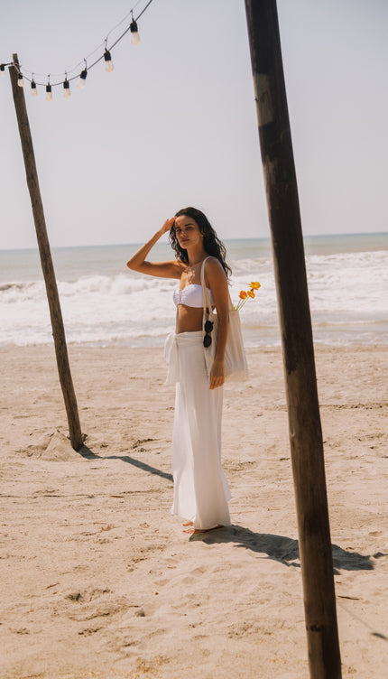 Pantalón Hueso, Colección Pacífico - Bari, los mejores trajes de baño y Bikinis. Diseño y tecnología juntos.