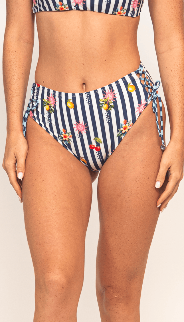 Panty Alta de Bikini Rayas, Colección Alma Frutal - Bari, los mejores trajes de baño y Bikinis. Diseño y tecnología juntos.
