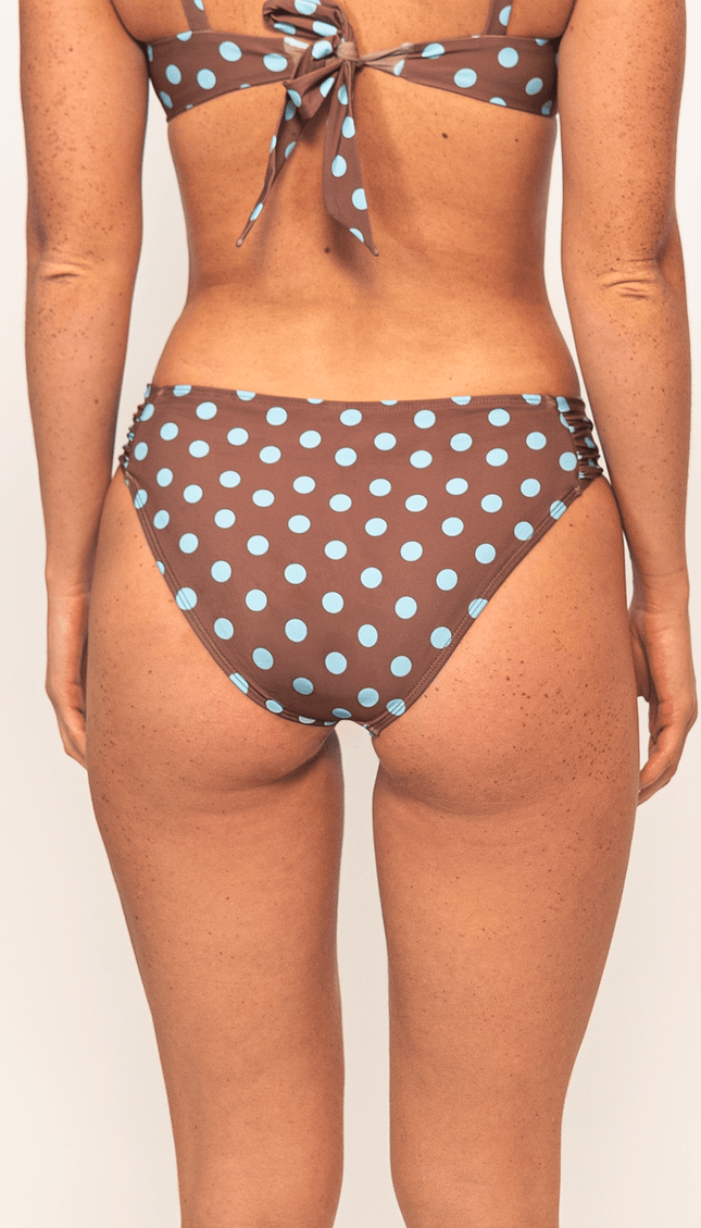 Panty de Bikini Café con Lunares, Colección ODISEA - Bari, los mejores trajes de baño y Bikinis. Diseño y tecnología juntos.