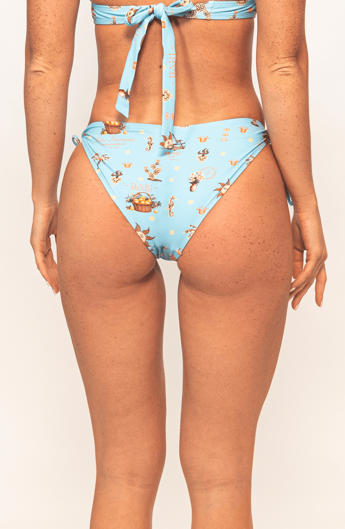 Panty de Bikini Campirano , Colección ODISEA - Bari, los mejores trajes de baño y Bikinis. Diseño y tecnología juntos.