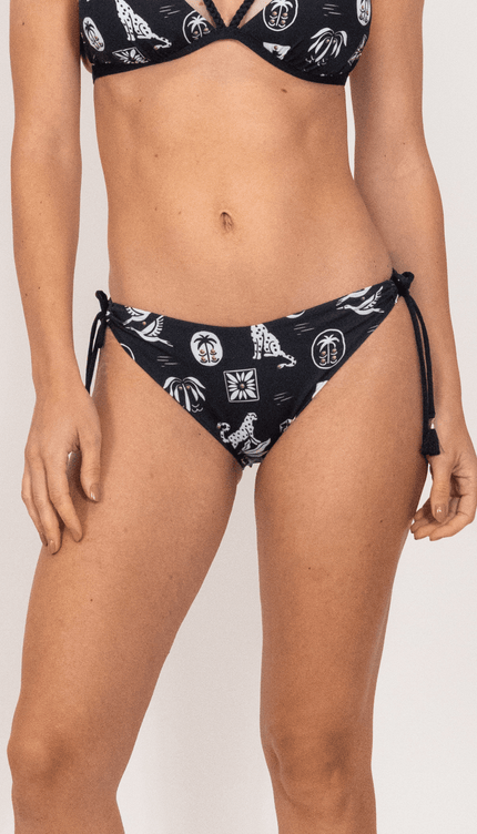 Panty de Bikini Jaguar Midnight, Colección Pacífico - Bari, los mejores trajes de baño y Bikinis. Diseño y tecnología juntos.