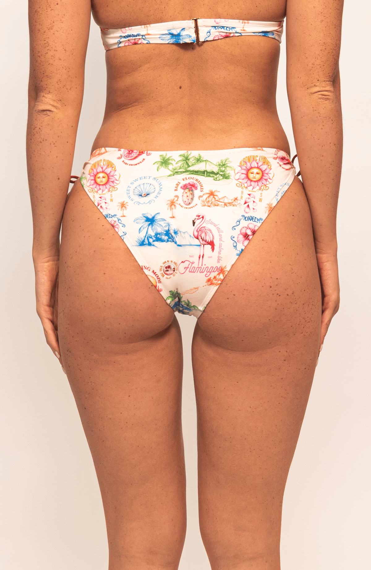 Panty de Bikini Tropical , Colección Alma Frutal - Bari, los mejores trajes de baño y Bikinis. Diseño y tecnología juntos.