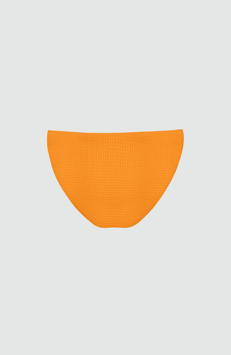 Panty Normal Bikini Naranja ESSENTIALS Bailando Entre Palmas - Bari, los mejores trajes de baño y Bikinis. Diseño y tecnología juntos.