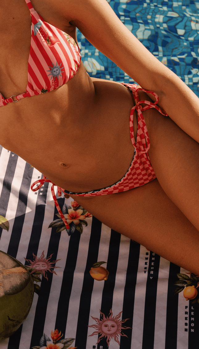 Panty Reversible de Bikini , Colección Alma Frutal - Bari, los mejores trajes de baño y Bikinis. Diseño y tecnología juntos.