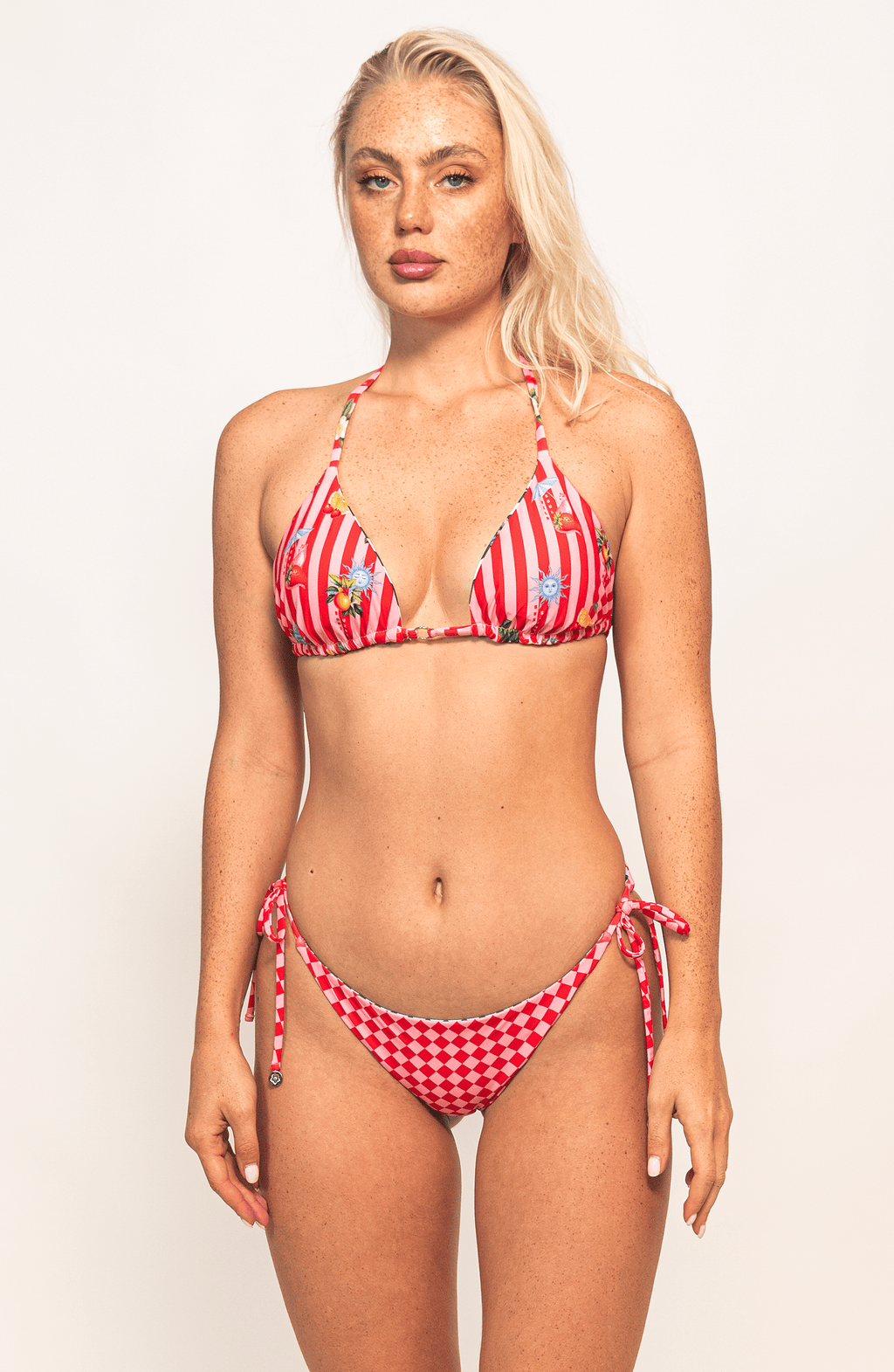 Panty Reversible de Bikini , Colección Alma Frutal - Bari, los mejores trajes de baño y Bikinis. Diseño y tecnología juntos.