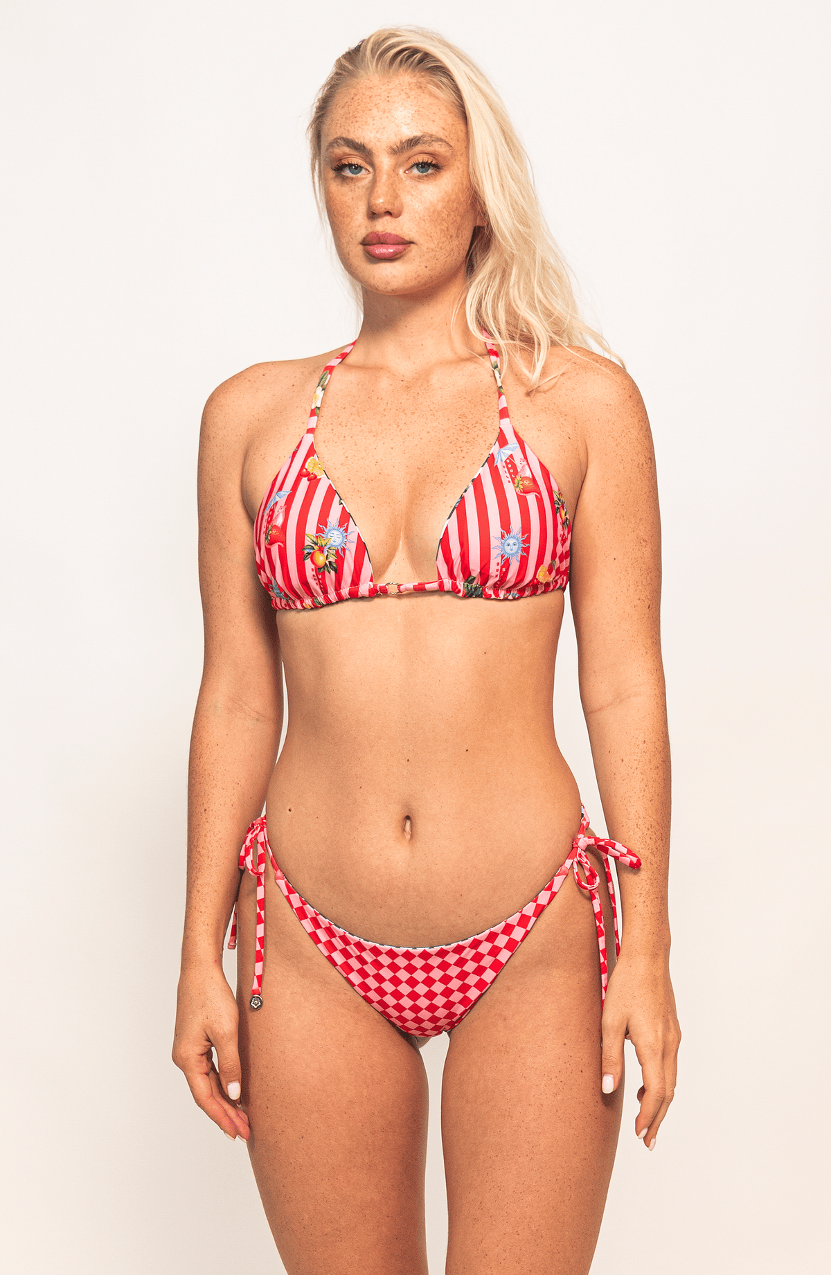 Panty Reversible de Bikini , Colección Alma Frutal - Bari, los mejores trajes de baño y Bikinis. Diseño y tecnología juntos.