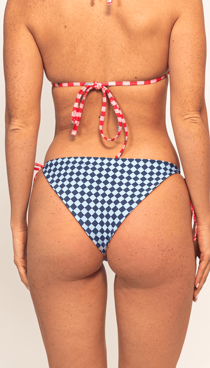 Panty Reversible de Bikini , Colección Alma Frutal - Bari, los mejores trajes de baño y Bikinis. Diseño y tecnología juntos.