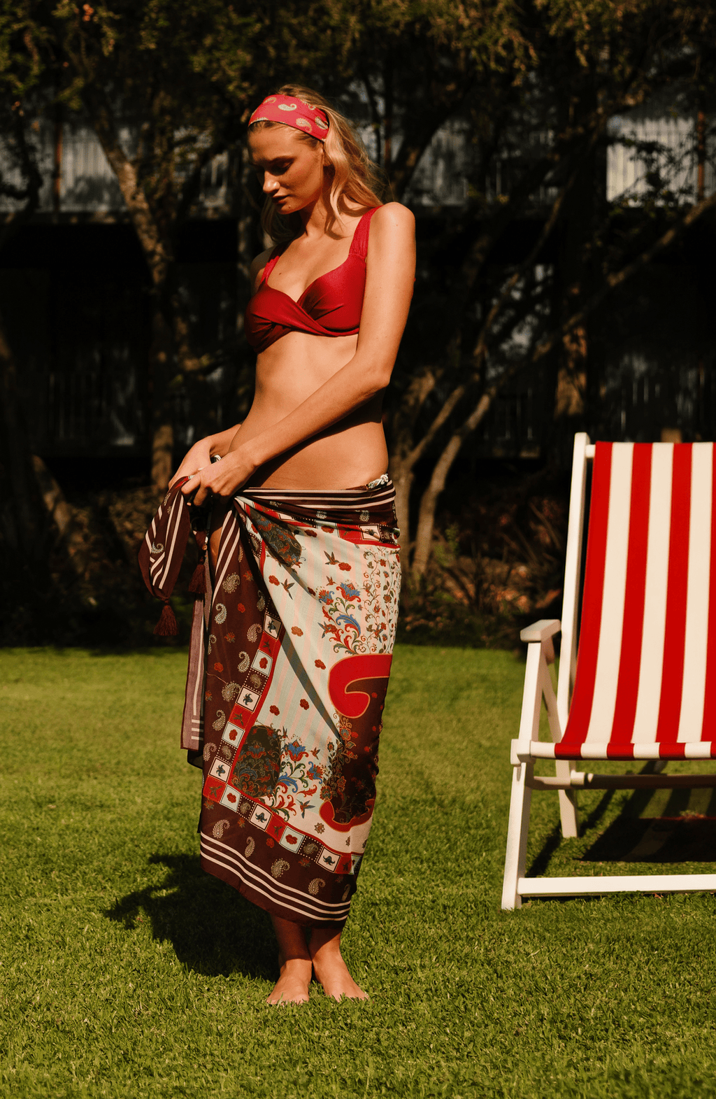 Pareo Estampado Paisley, Colección ODISEA - Bari, los mejores trajes de baño y Bikinis. Diseño y tecnología juntos.