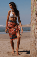 Pareo Tarot, Colección Alma Frutal - Bari, los mejores trajes de baño y Bikinis. Diseño y tecnología juntos.