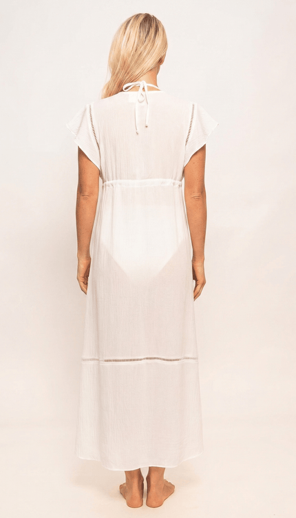 Salida Vestido Blanco, Colección ODISEA - Bari, los mejores trajes de baño y Bikinis. Diseño y tecnología juntos.