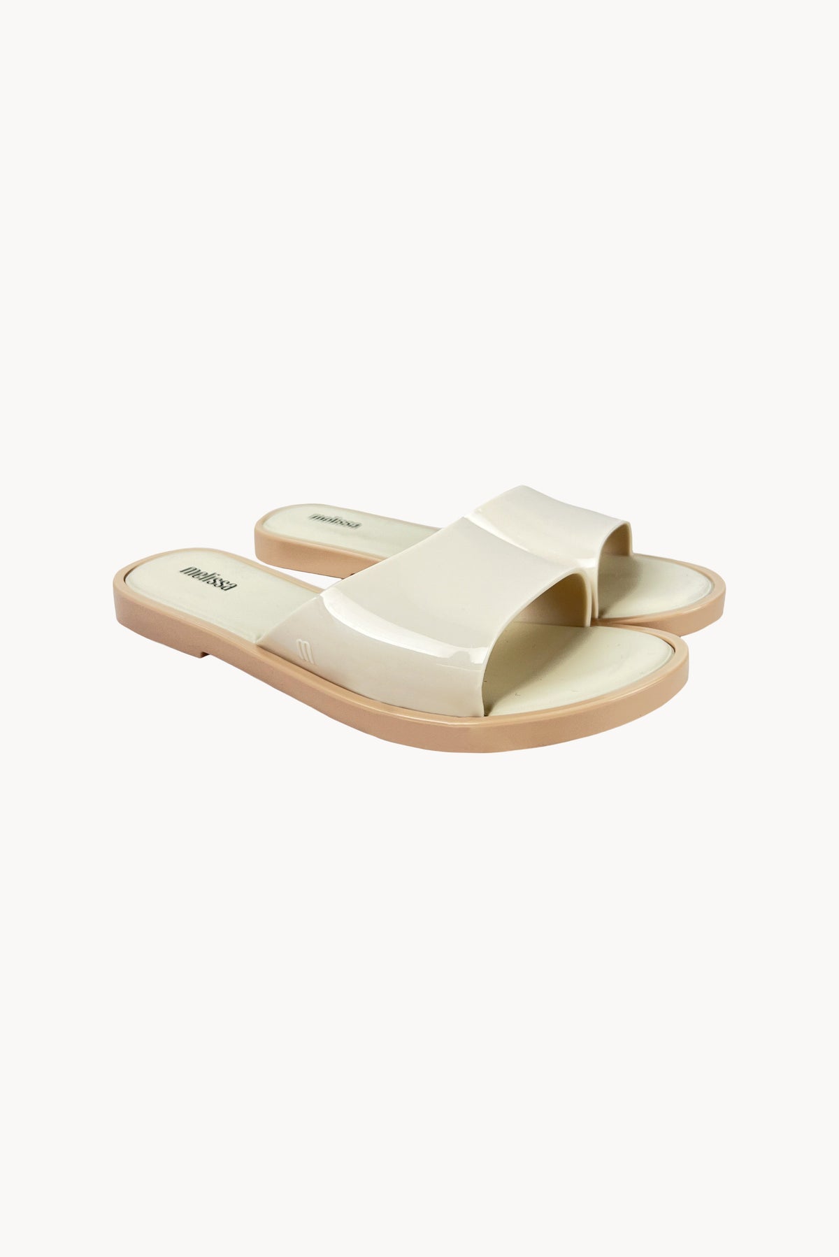 Sandalia Melissa Beige - Bari, los mejores trajes de baño y Bikinis. Diseño y tecnología juntos.