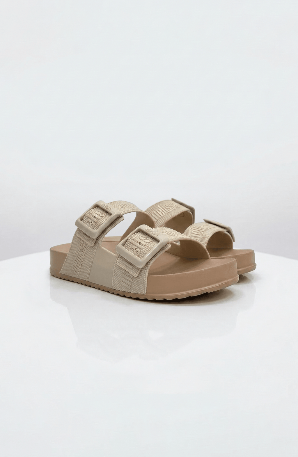 Sandalias Melissa Beige Multicolor con Correa - Bari, los mejores trajes de baño y Bikinis. Diseño y tecnología juntos.