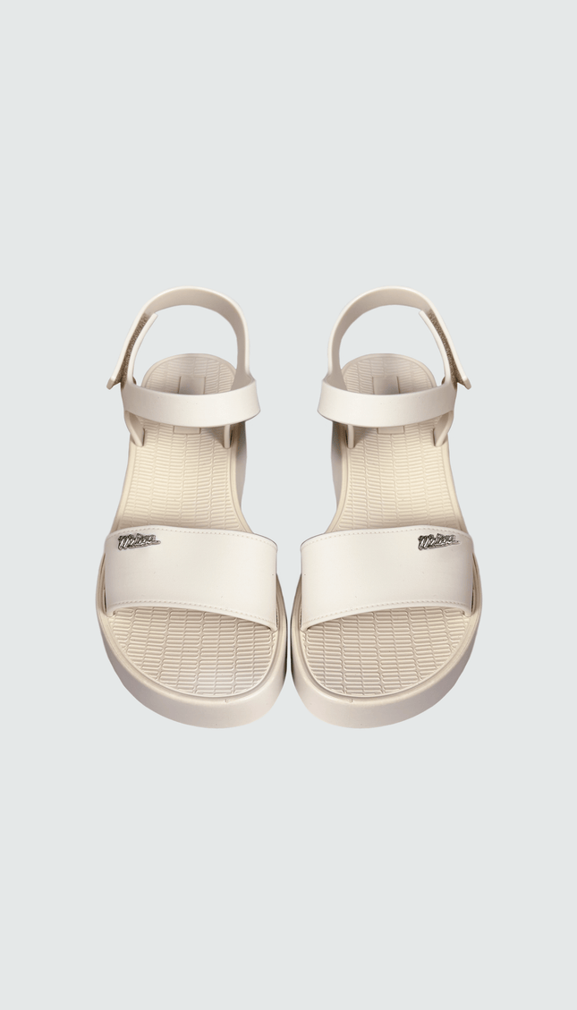 Sandalias Melissa Beige Plataforma - Bari, los mejores trajes de baño y Bikinis. Diseño y tecnología juntos.