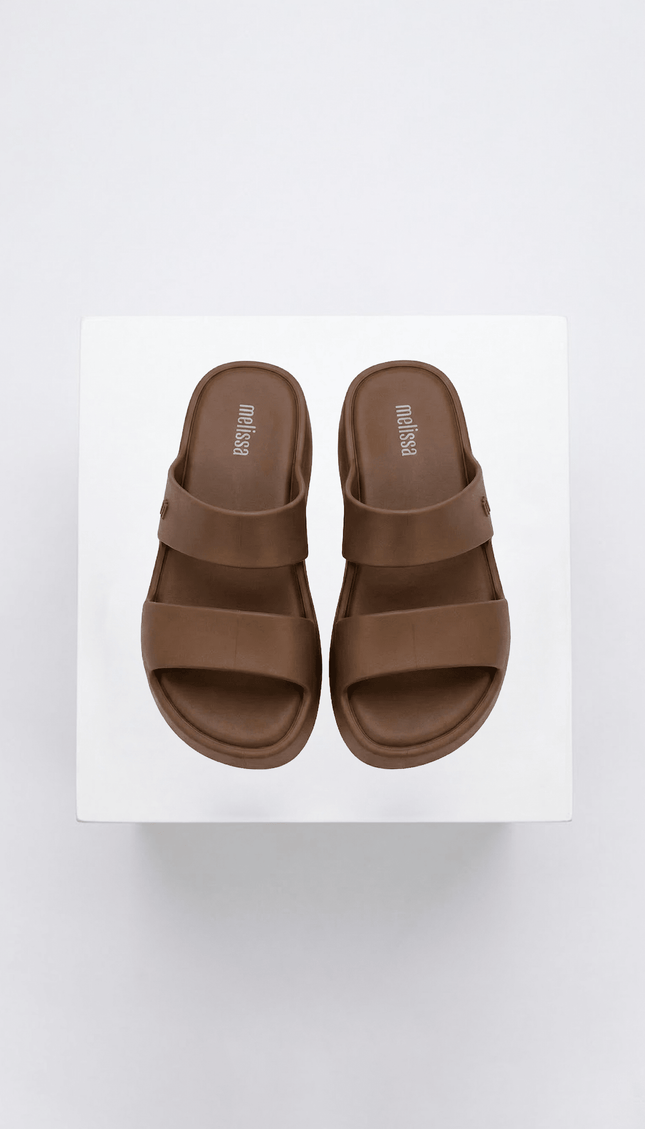 Sandalias Melissa Color Café con Plataforma - Bari, los mejores trajes de baño y Bikinis. Diseño y tecnología juntos.