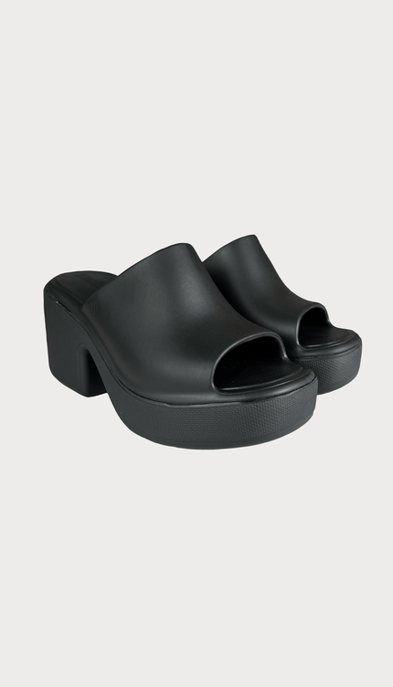 Sandalias Melissa Negra con Plataforma - Bari, los mejores trajes de baño y Bikinis. Diseño y tecnología juntos.