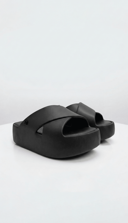 Sandalias Melissa Negras con Plataforma - Bari, los mejores trajes de baño y Bikinis. Diseño y tecnología juntos.
