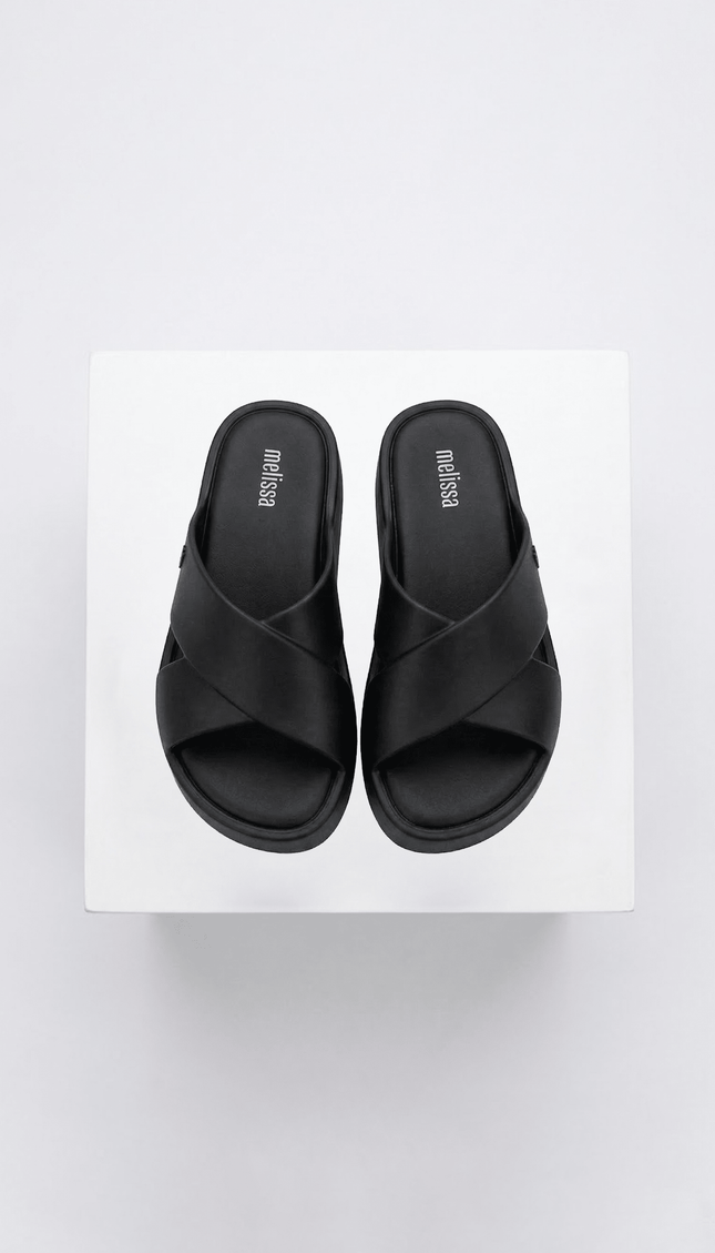 Sandalias Melissa Negras con Plataforma - Bari, los mejores trajes de baño y Bikinis. Diseño y tecnología juntos.