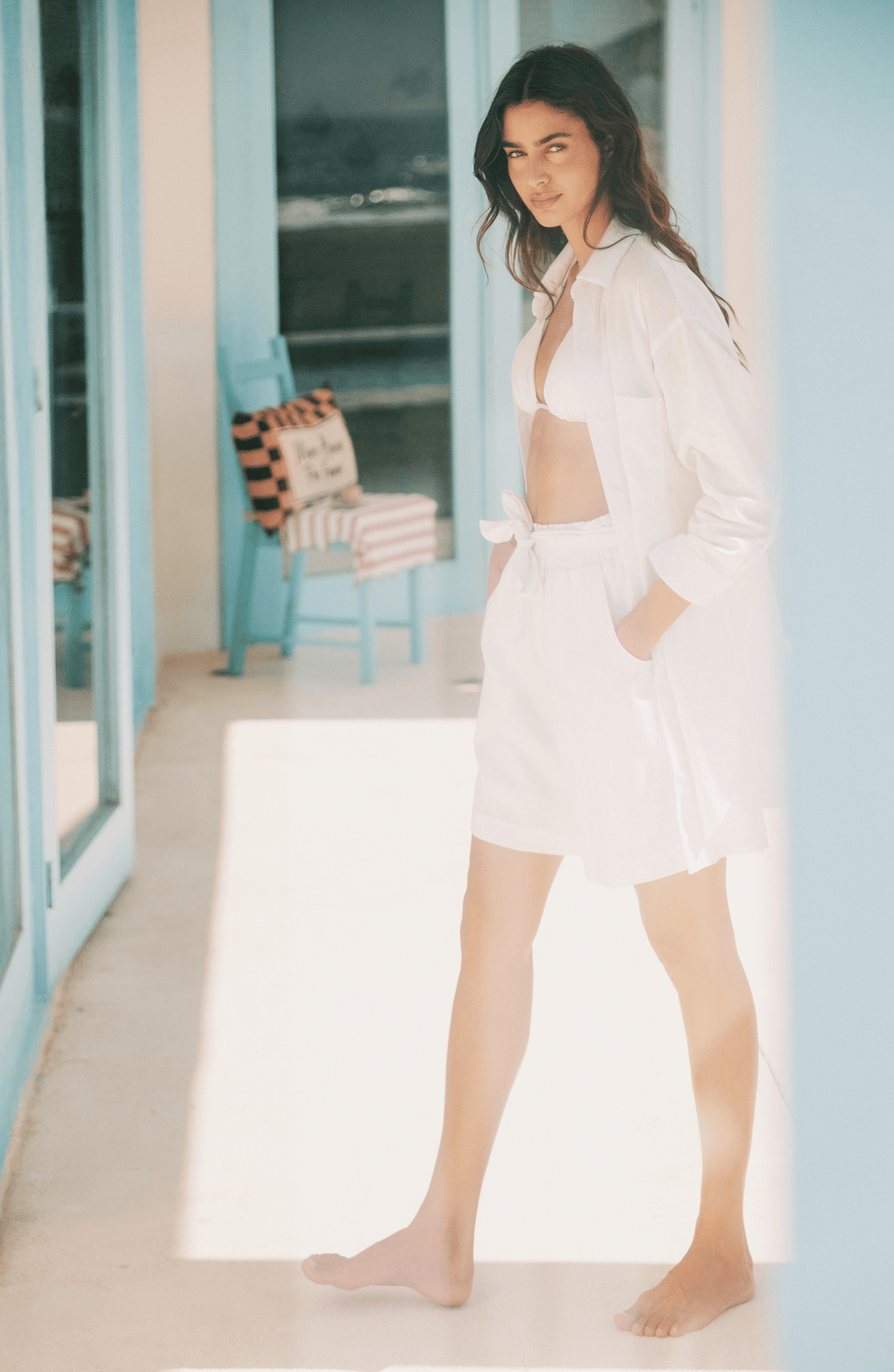 Short Blanco Lino, Colección ODISEA - Bari, los mejores trajes de baño y Bikinis. Diseño y tecnología juntos.