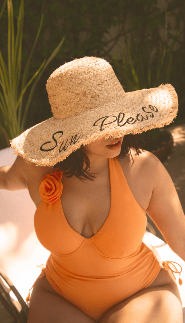 Sombrero Beige "Sun Please" - Bari, los mejores trajes de baño y Bikinis. Diseño y tecnología juntos.