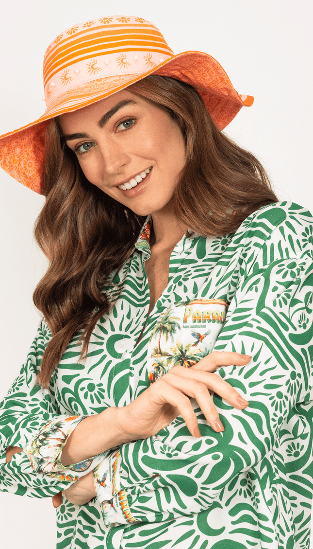 Sombrero Groovy, Colección Pacifico - Bari, los mejores trajes de baño y Bikinis. Diseño y tecnología juntos.